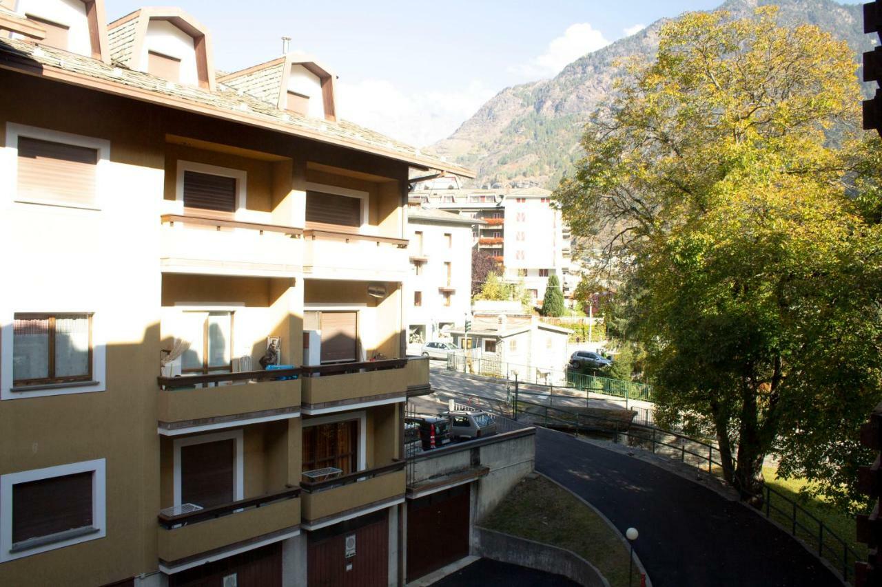 Appartamento In Centro A Chiesa Valmalenco Киеза-ин-Вальмаленко Экстерьер фото